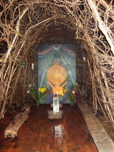 935448_640769525940039_1452781854_n